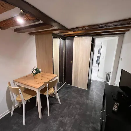 Cosy Arc De Triomphe Champs Elysees Bail Mobilite Apartment