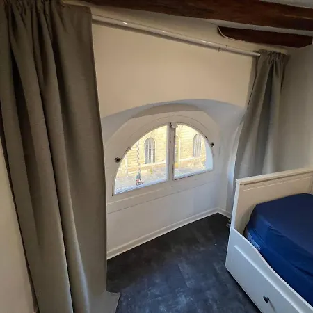 Apartment Cosy Arc De Triomphe Champs Elysees Bail Mobilite