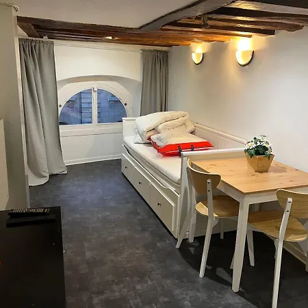 Cosy Arc De Triomphe Champs Elysees Bail Mobilite Париж